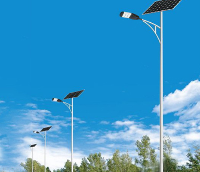 敦煌太阳能路灯维护时，这些细节别忽略！